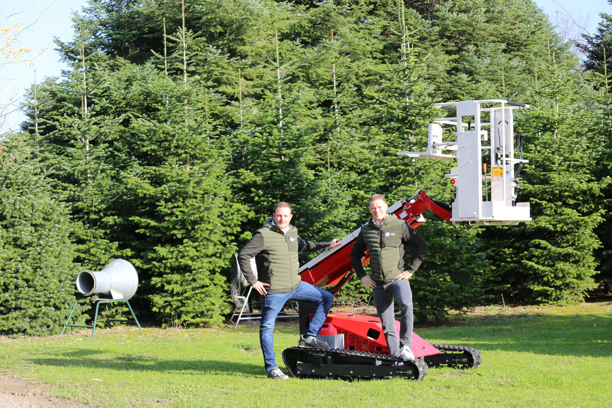 Raupenarbeitsbühne FHD 350 T in Aktion